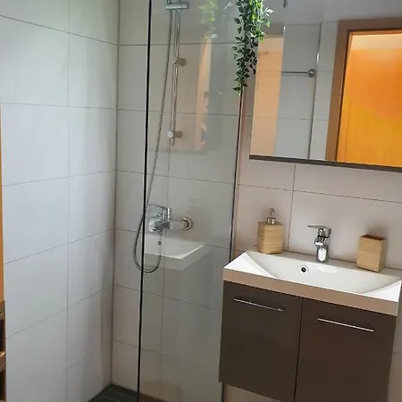 Modernisierte Naturseelen Mit Schwimmbad Und Sauna شقة *
